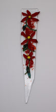 Load image into Gallery viewer, Three Red Flower Plant Stake
