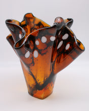Load image into Gallery viewer, Amber Butterfly Vase
