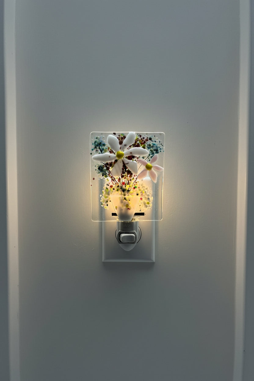 White Daisy with Multiple Flowers Night Light