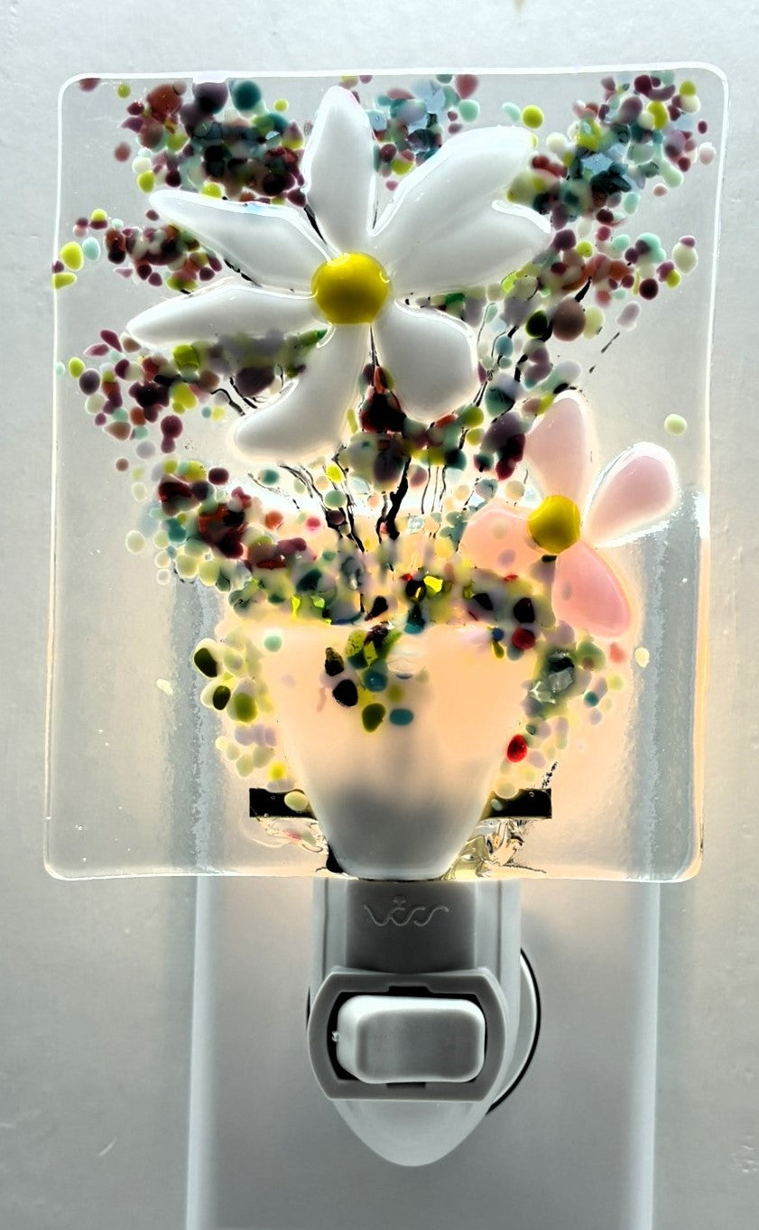 White Daisy with Multiple Flowers Night Light