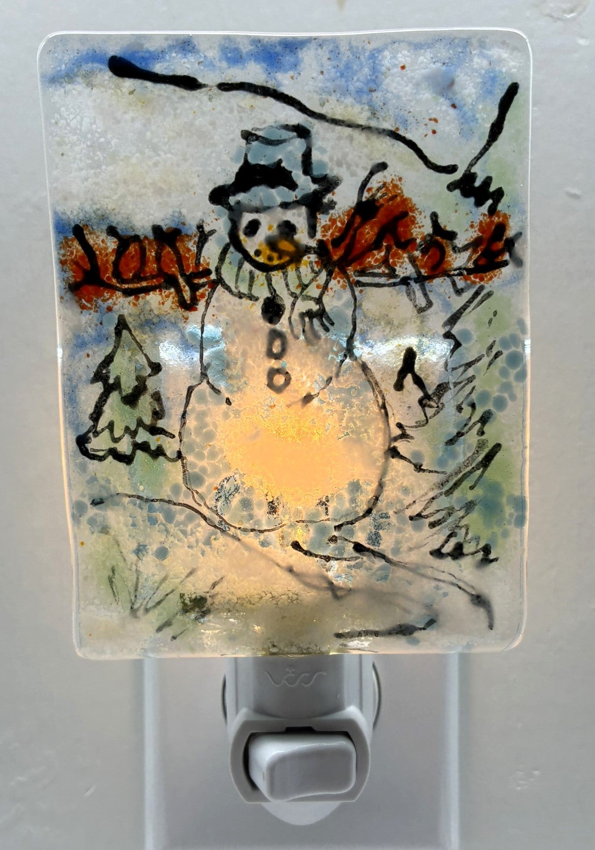Snowman with cardinals Light