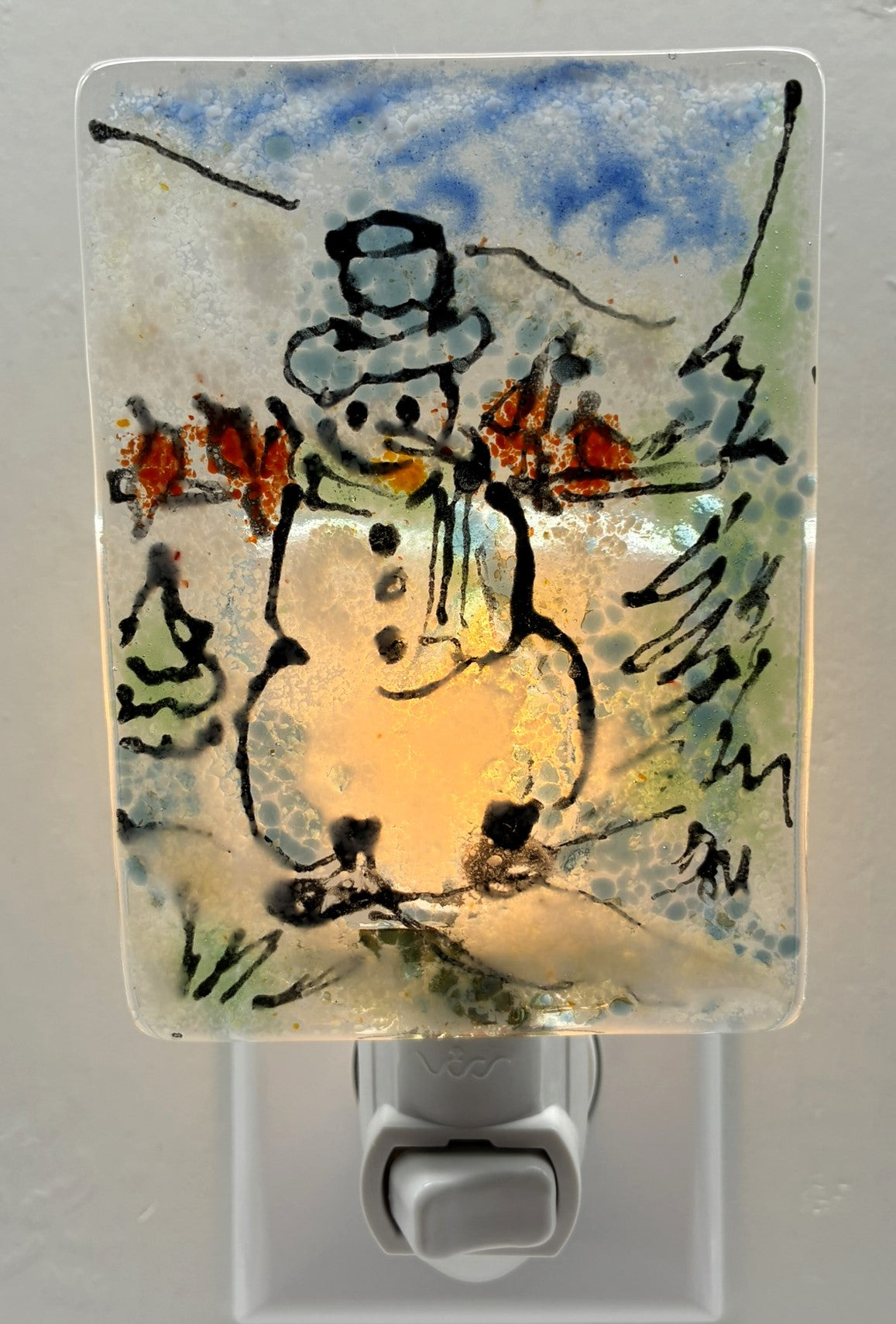 Snowman with cardinals Light
