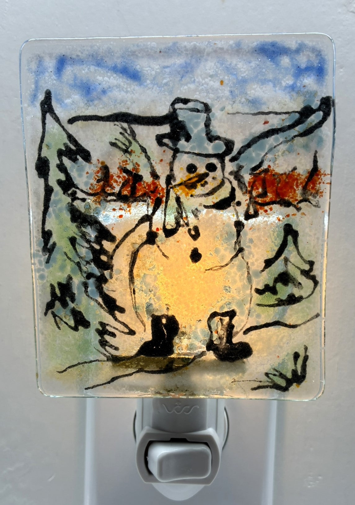 Snowman with cardinals Light