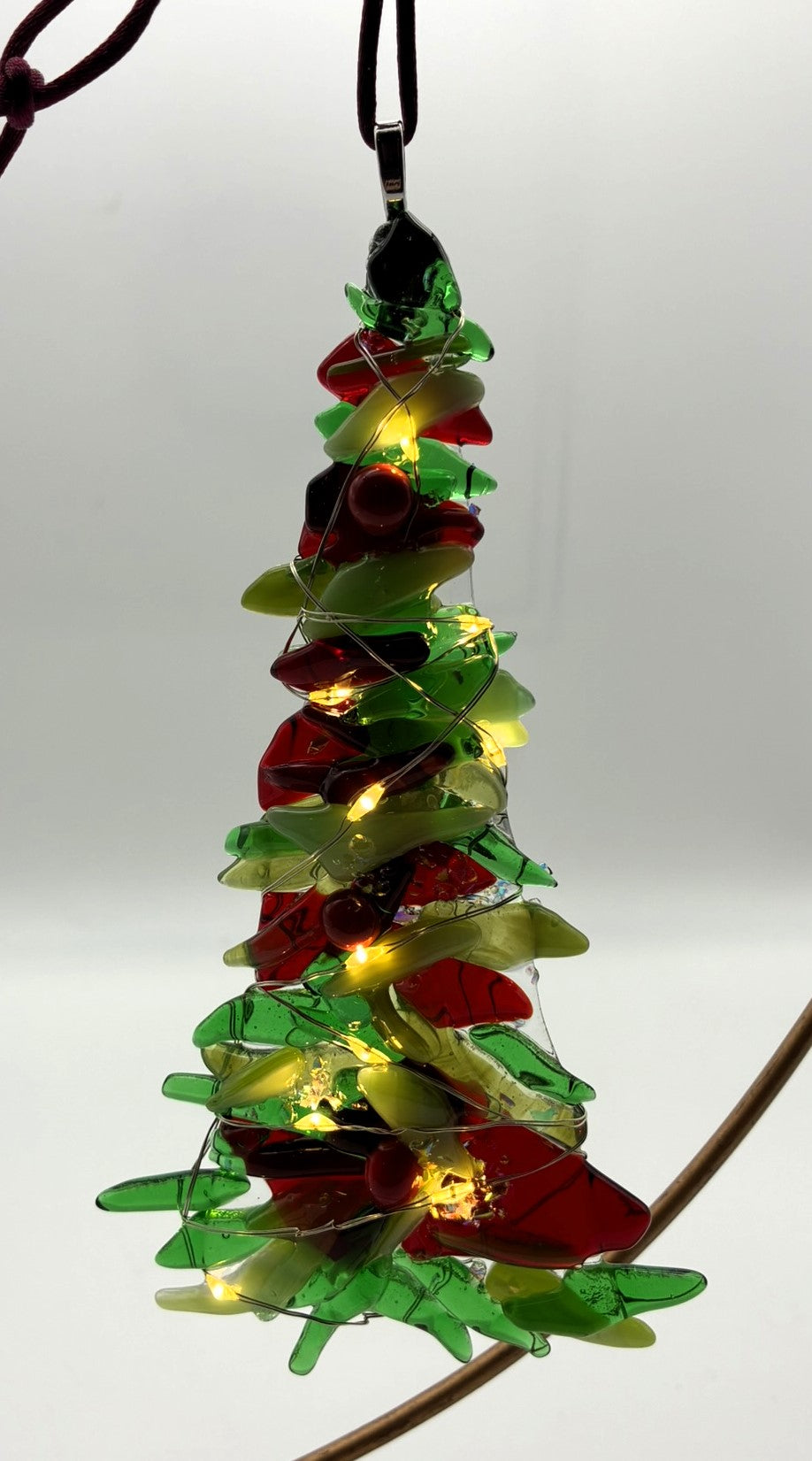 Mixed green Christmas tree with red balls and lights ornament